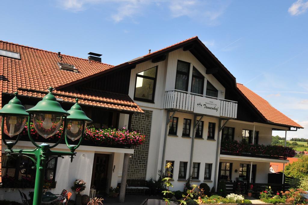 Flair Hotel Tannenhof Bad Wünnenberg Buitenkant foto