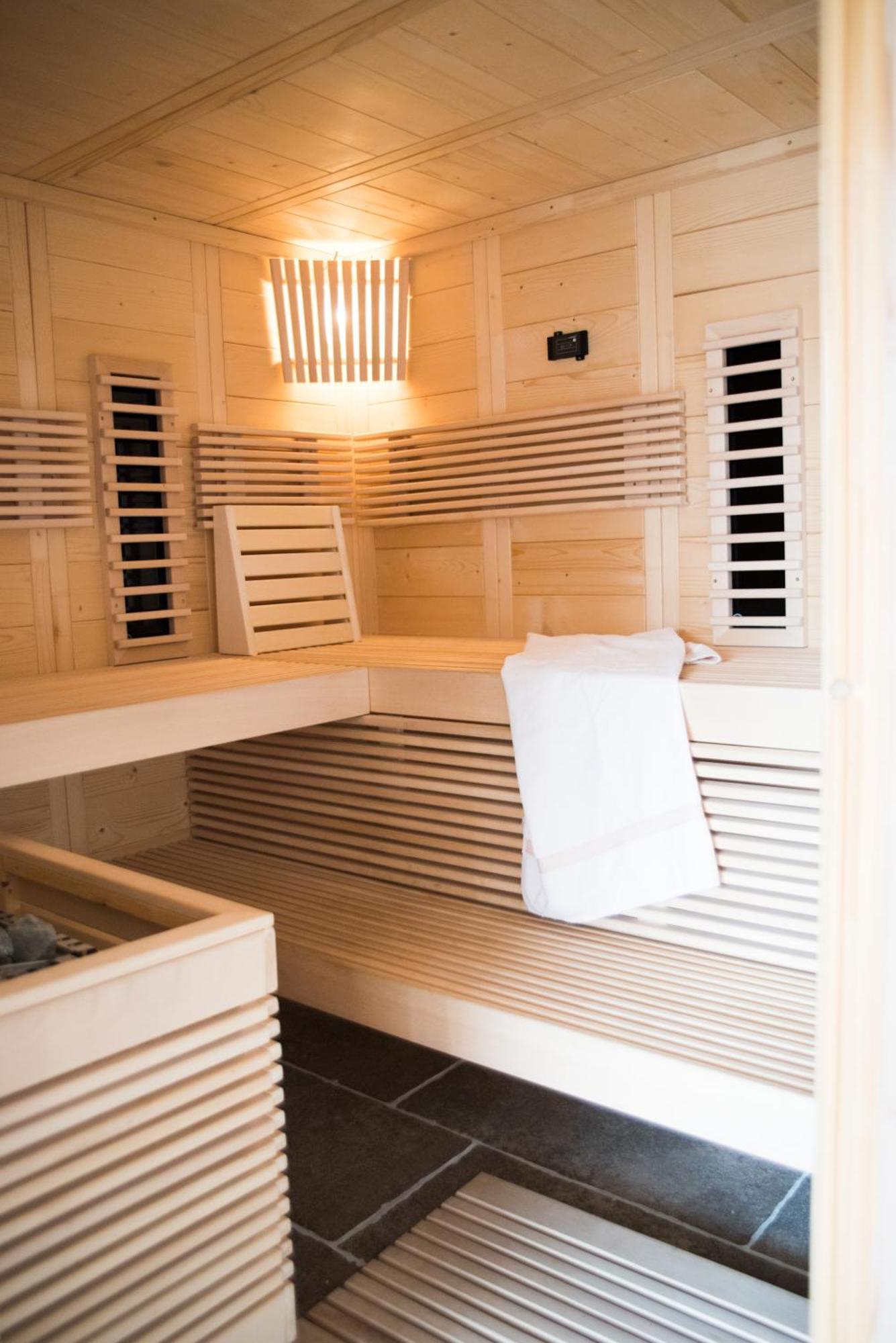 Flair Hotel Tannenhof Bad Wünnenberg Buitenkant foto