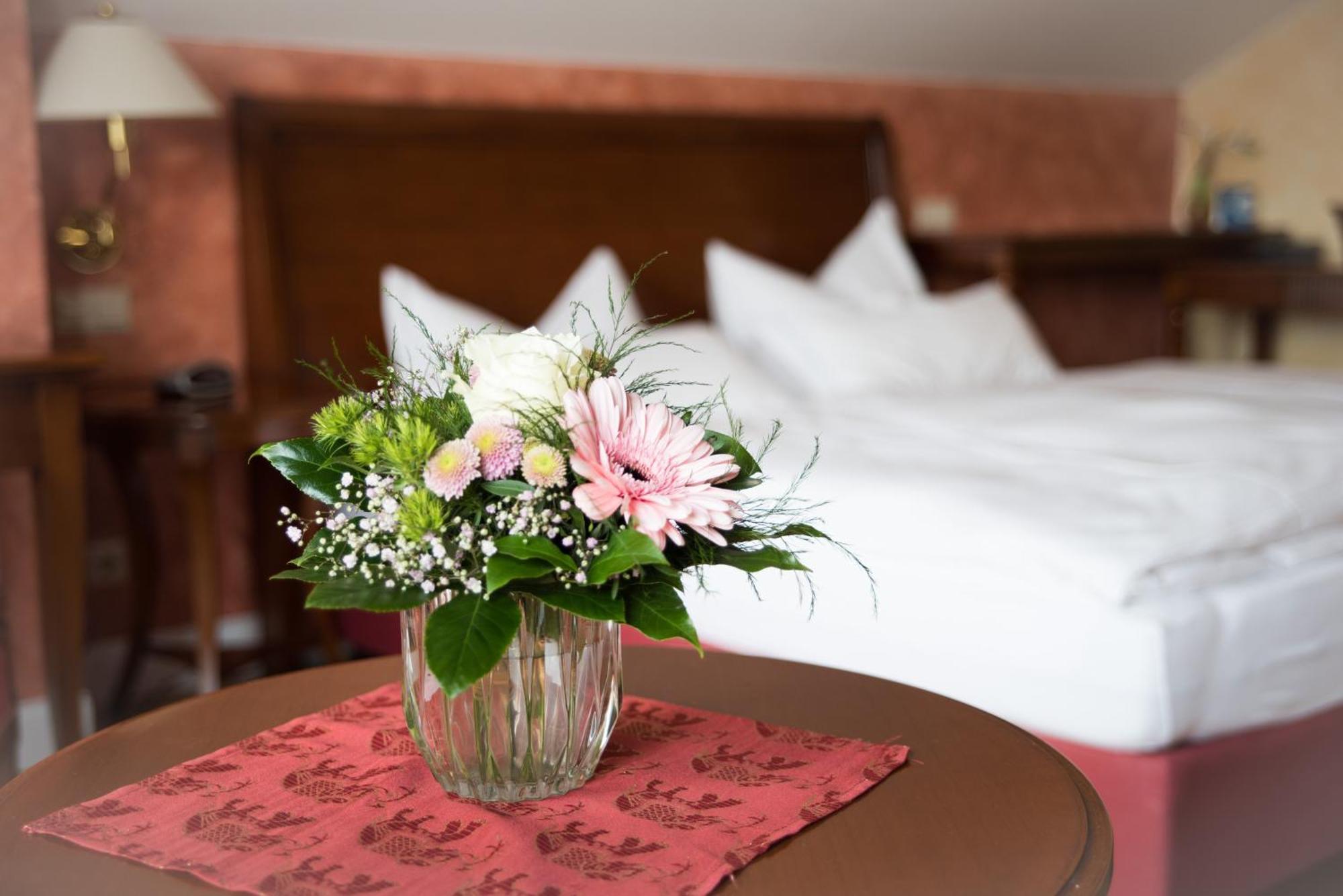 Flair Hotel Tannenhof Bad Wünnenberg Buitenkant foto